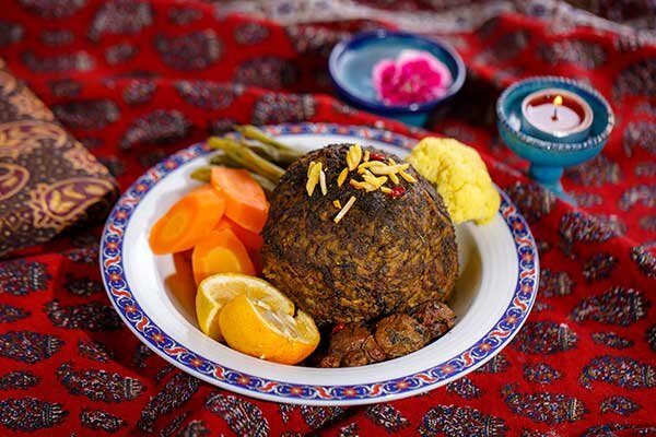 شکم‌گردی نوروزی در نصف‌جهان