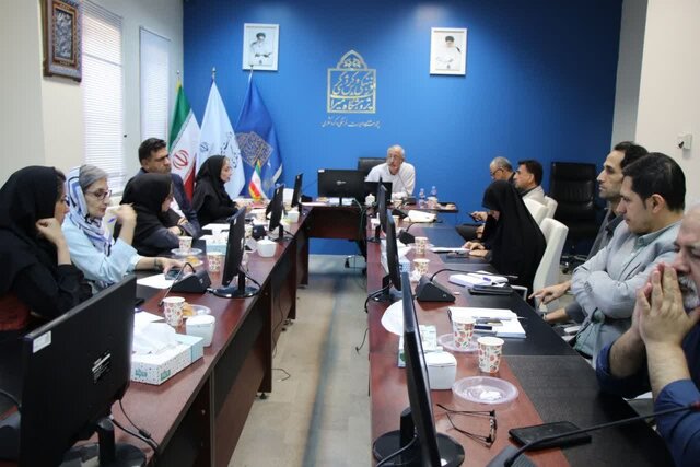 فرونشست به ۱۰ متری آرامگاه شاهان هخامنشی و ۳۰۰ متری تخت جمشید رسیده است