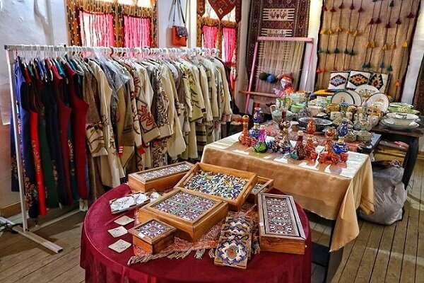 برنامه‌ریزی برای هفته گردشگری و صدور یک سند دیگر برای تخت جمشید