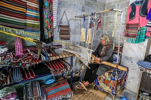 روایت صنایع دستی اردبیلی‌ها از پشت دارهای چوبی و یک واقعیت پنهان