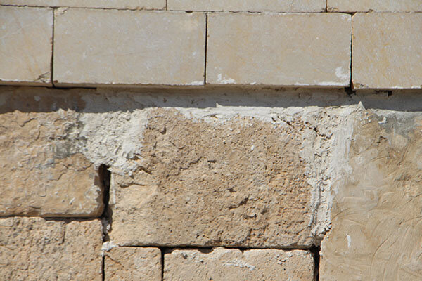 خرابکاری در آرامگاهِ فیلسوف ساسانی! + عکس